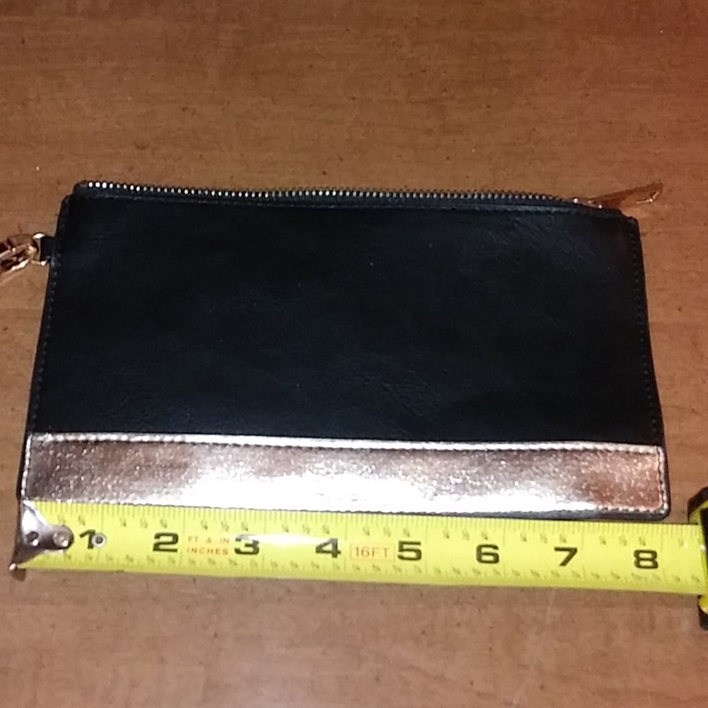 Wristlet